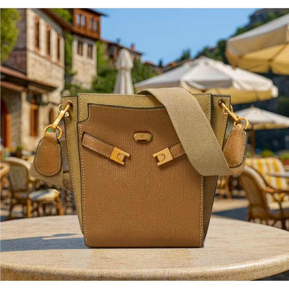 Tory Burch Lee Radziwill Double Tiger`s Eye Tan Pebbled Leather Bucket Bag