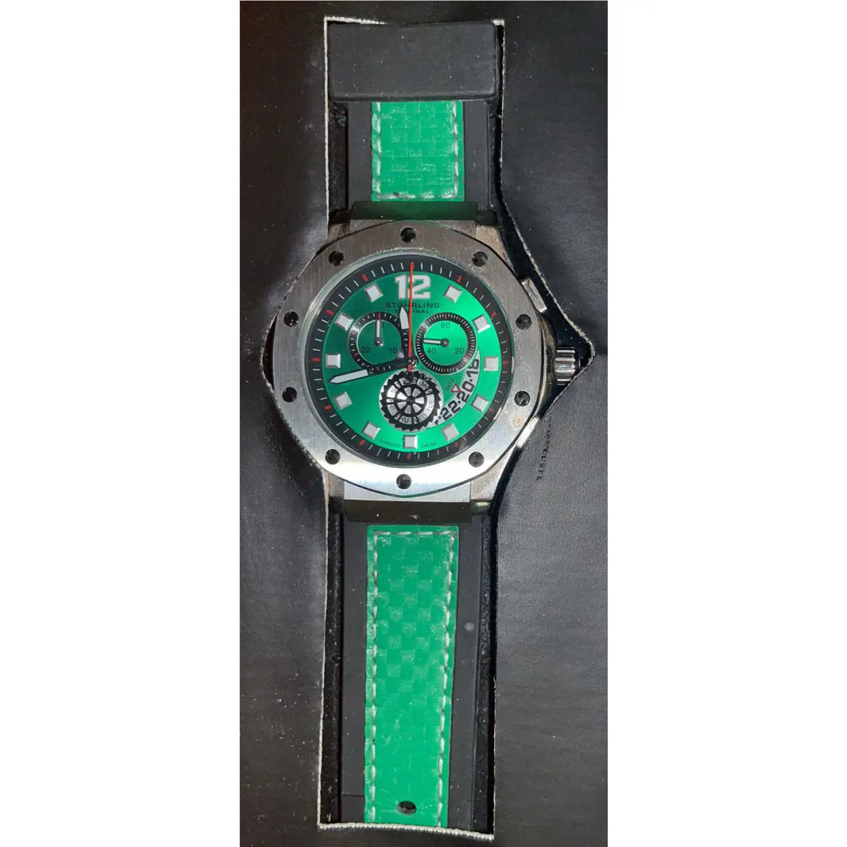 Stührling Green Sport Chrono Quartz 45mm Men`s Watch w/ Papers in Case