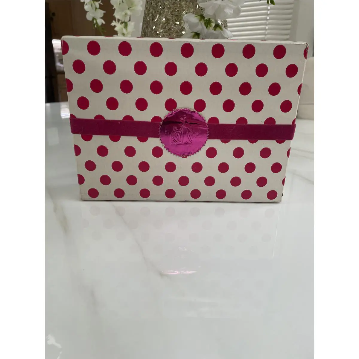 Lanvin Gift Set 2 OZ 4 OZ Fluid Dusting Powder