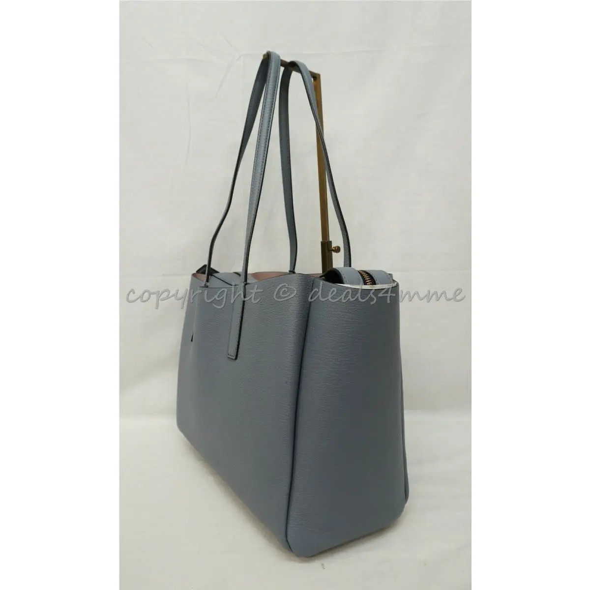 The Marc Jacobs M0015771 The Protégé Leather Tote in Shadow