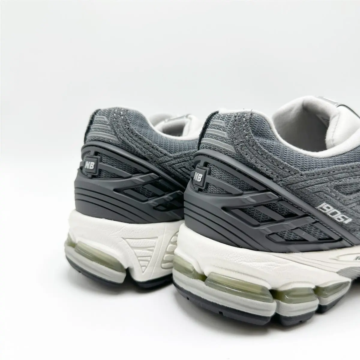 New Balance shoes - New Balance 1906R - M1906RV - Gray 1
