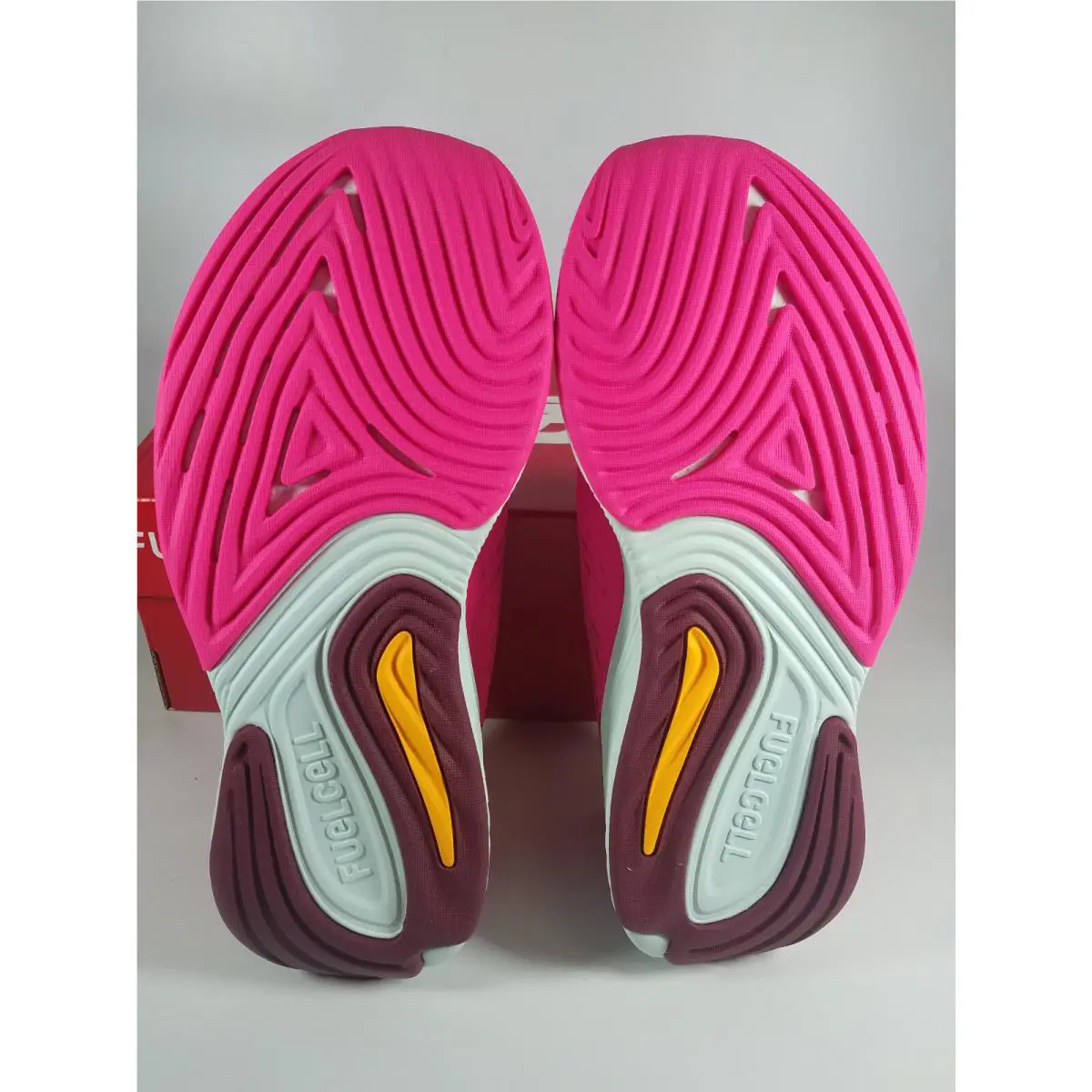 New Balance shoes - New Balance FuelCell Prism - FuelCell Prism - Pink 4