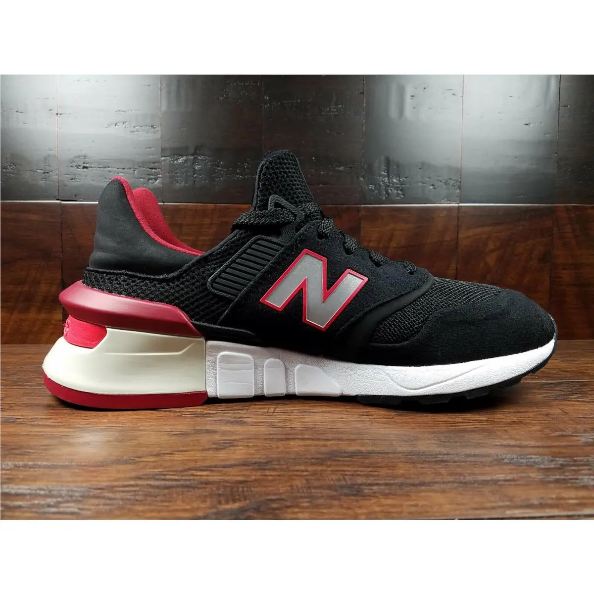 New Balance shoes - New Balance MS997 Sport - Sport - MS997RD - Black / Red 1