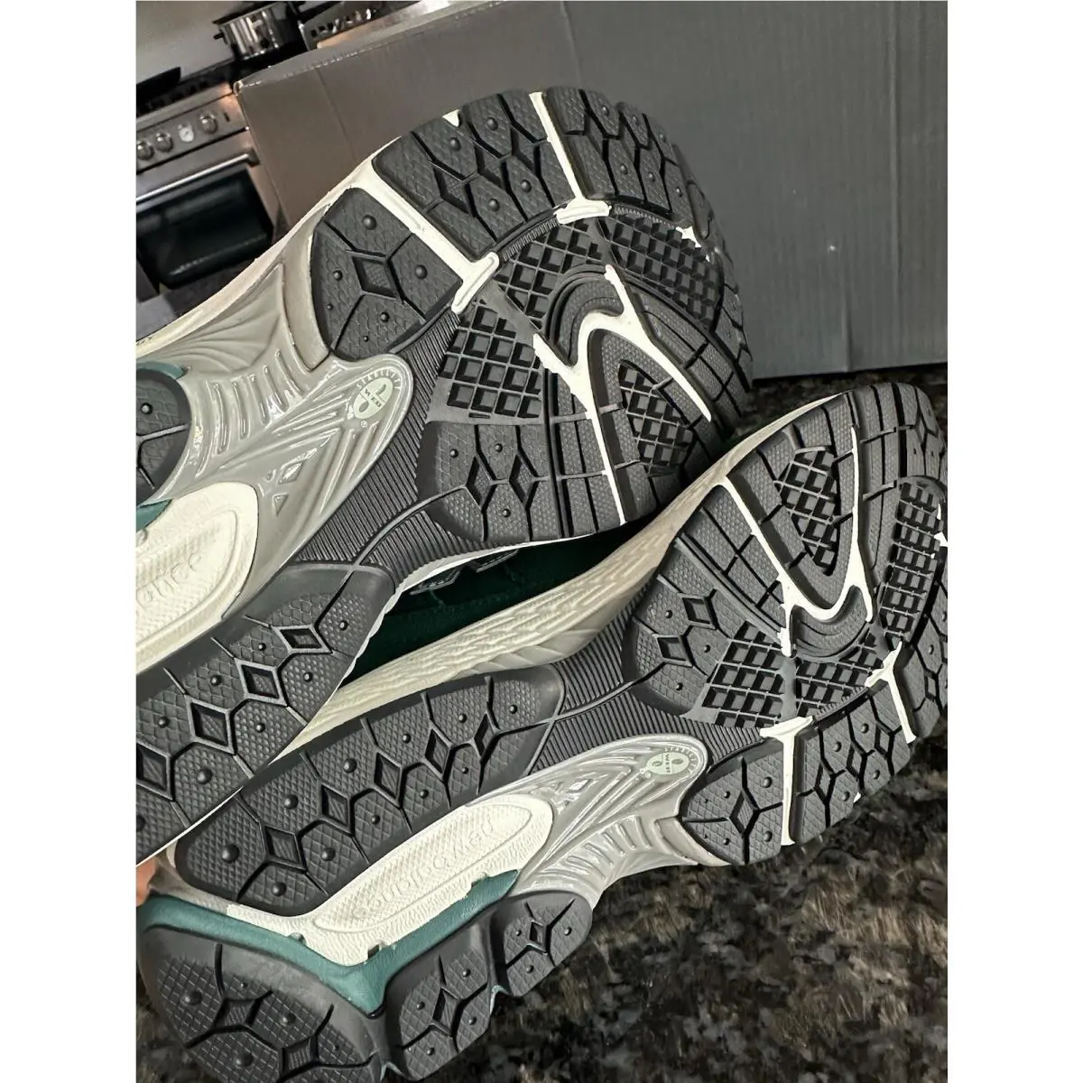 New Balance shoes - New Balance 2002R - M2002REM 333 - New Spruce/Magnet 5