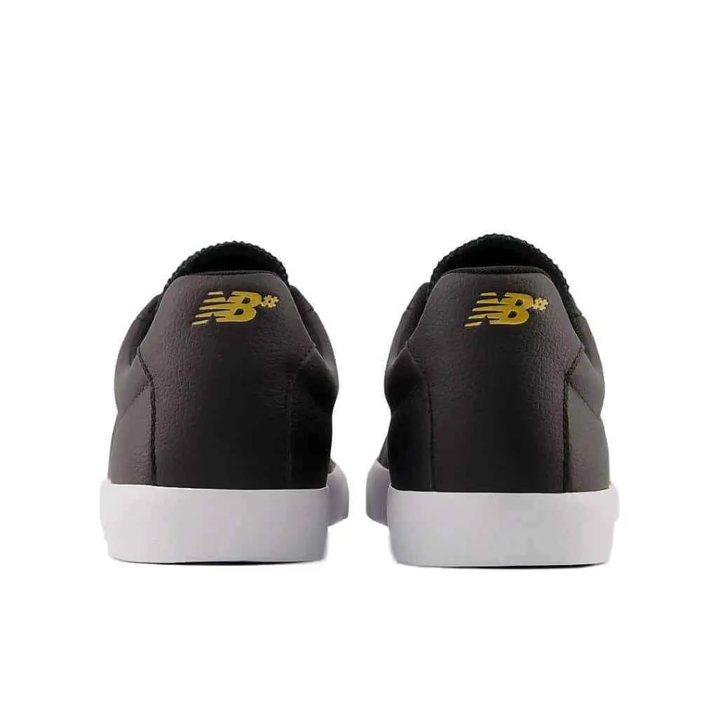 New Balance shoes - Black/White 2