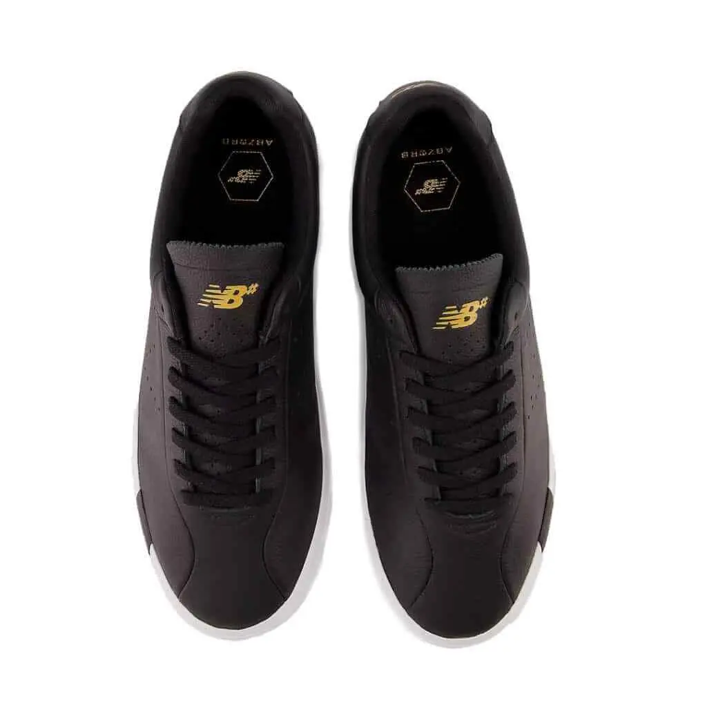 New Balance shoes - Black/White 6