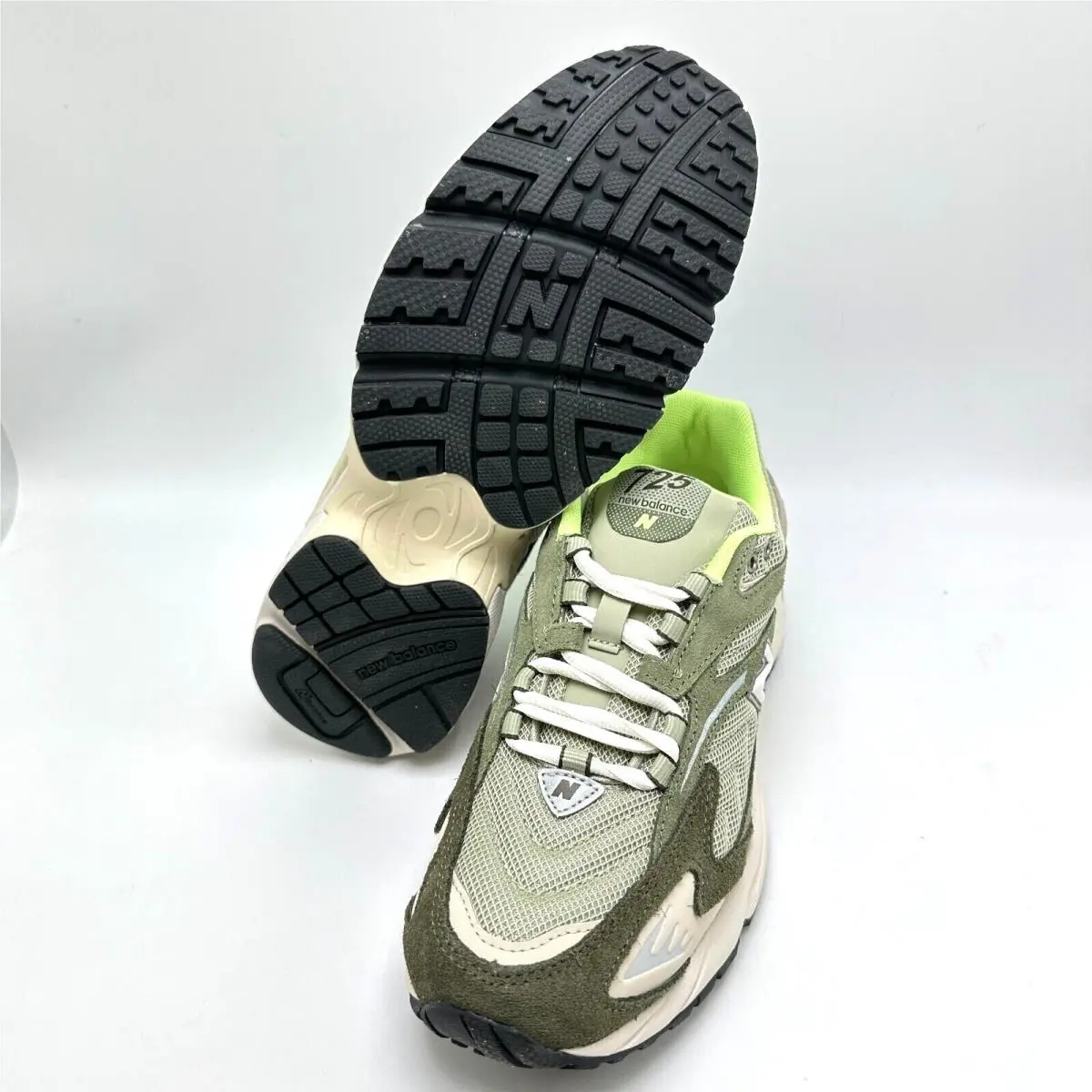 New Balance shoes - New Balance Classics - Classics - ML725UE - Olivine / Dark Moss / Dark Olivine 12