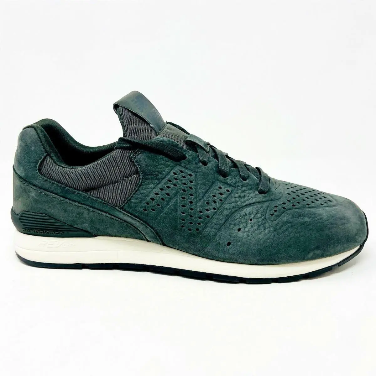New Balance 696 Deconstructed Olive Green Mens Size 8 Sneakers MRL696DP