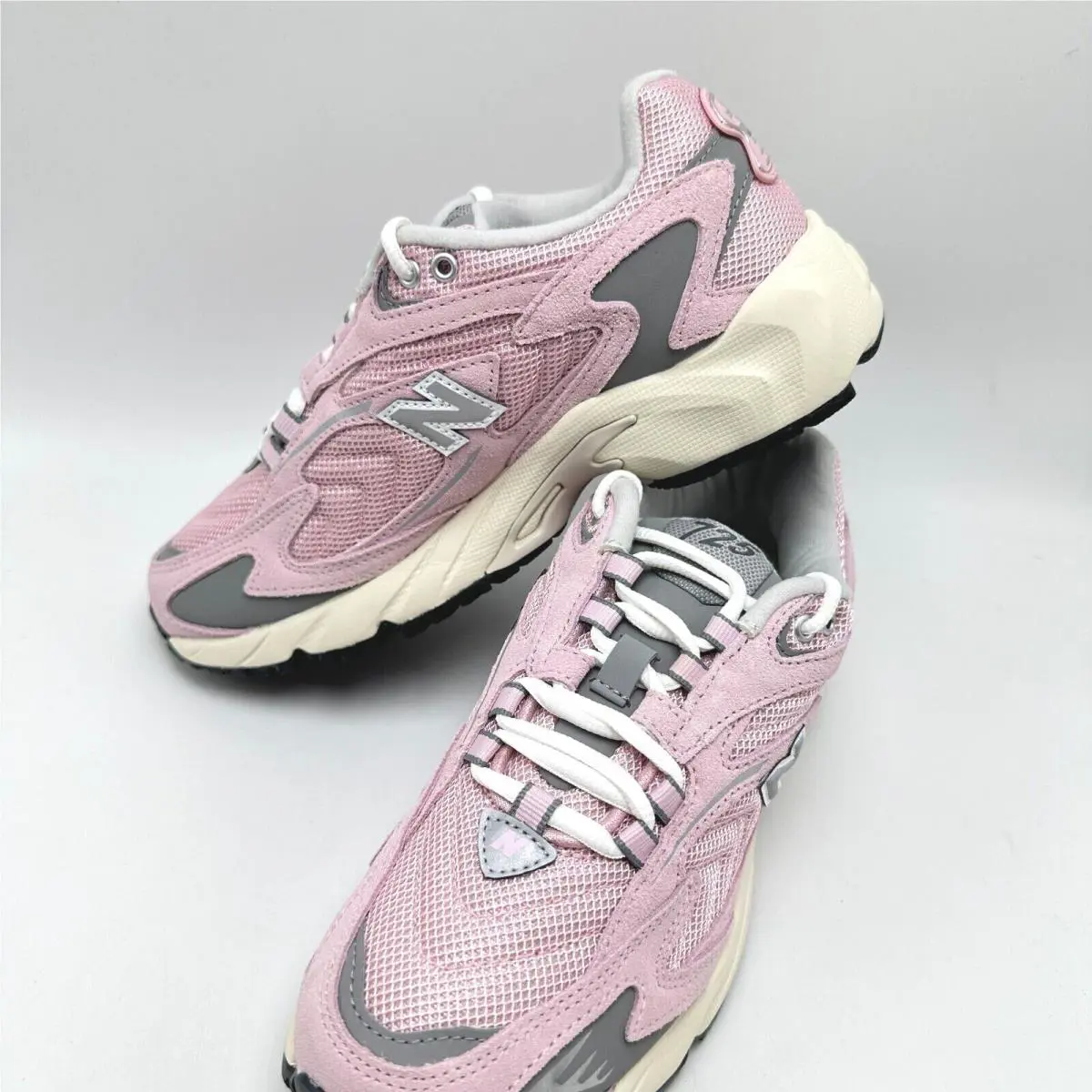 New Balance shoes - New Balance Sport - Sport - ML725BD - Mid Century Pink 10
