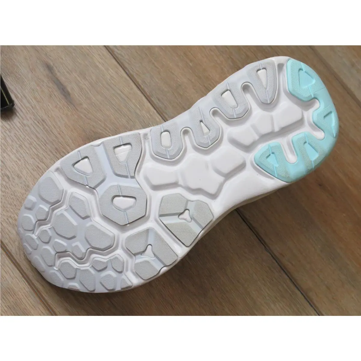 New Balance shoes - White 4