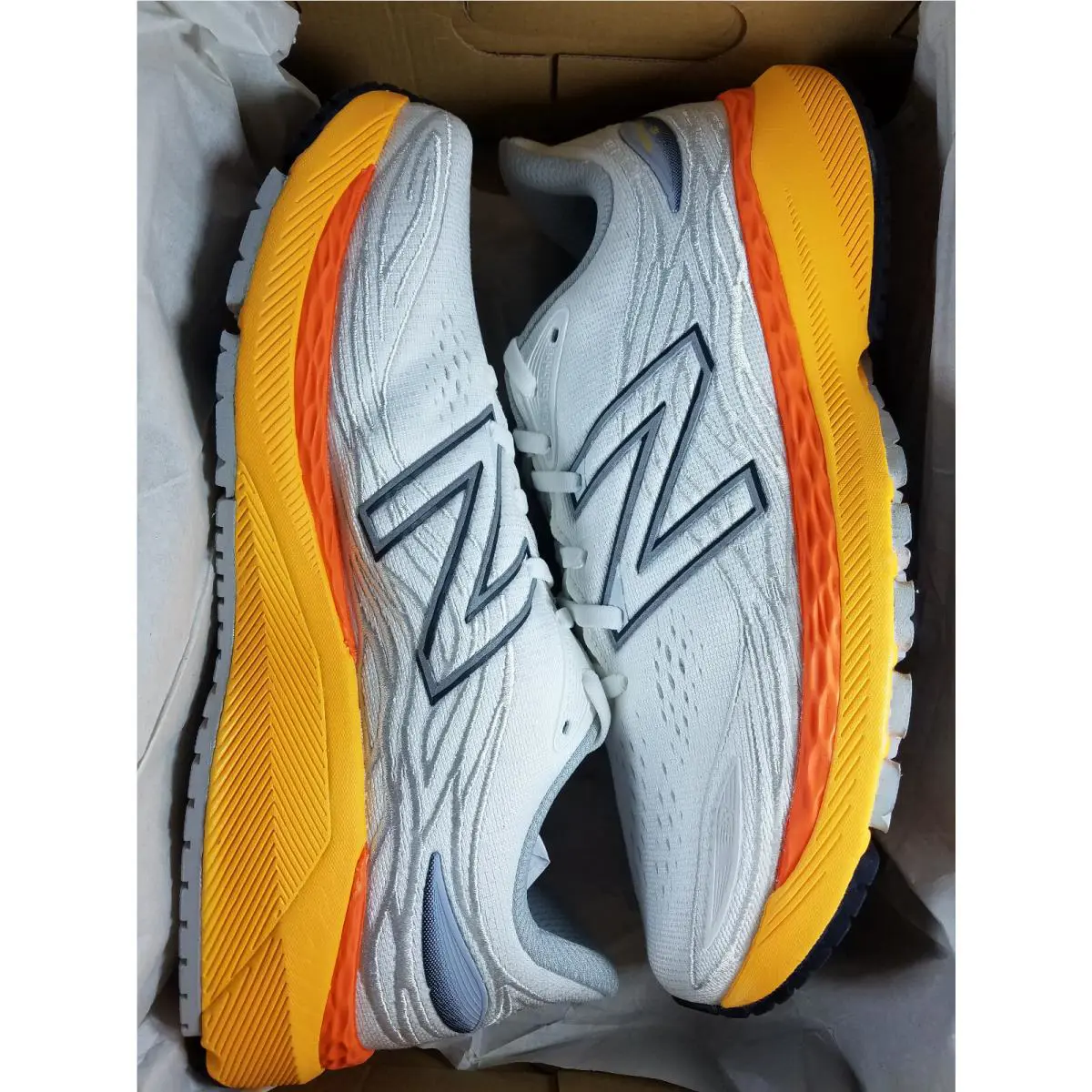 New Balance shoes - New Balance 860 - White 0