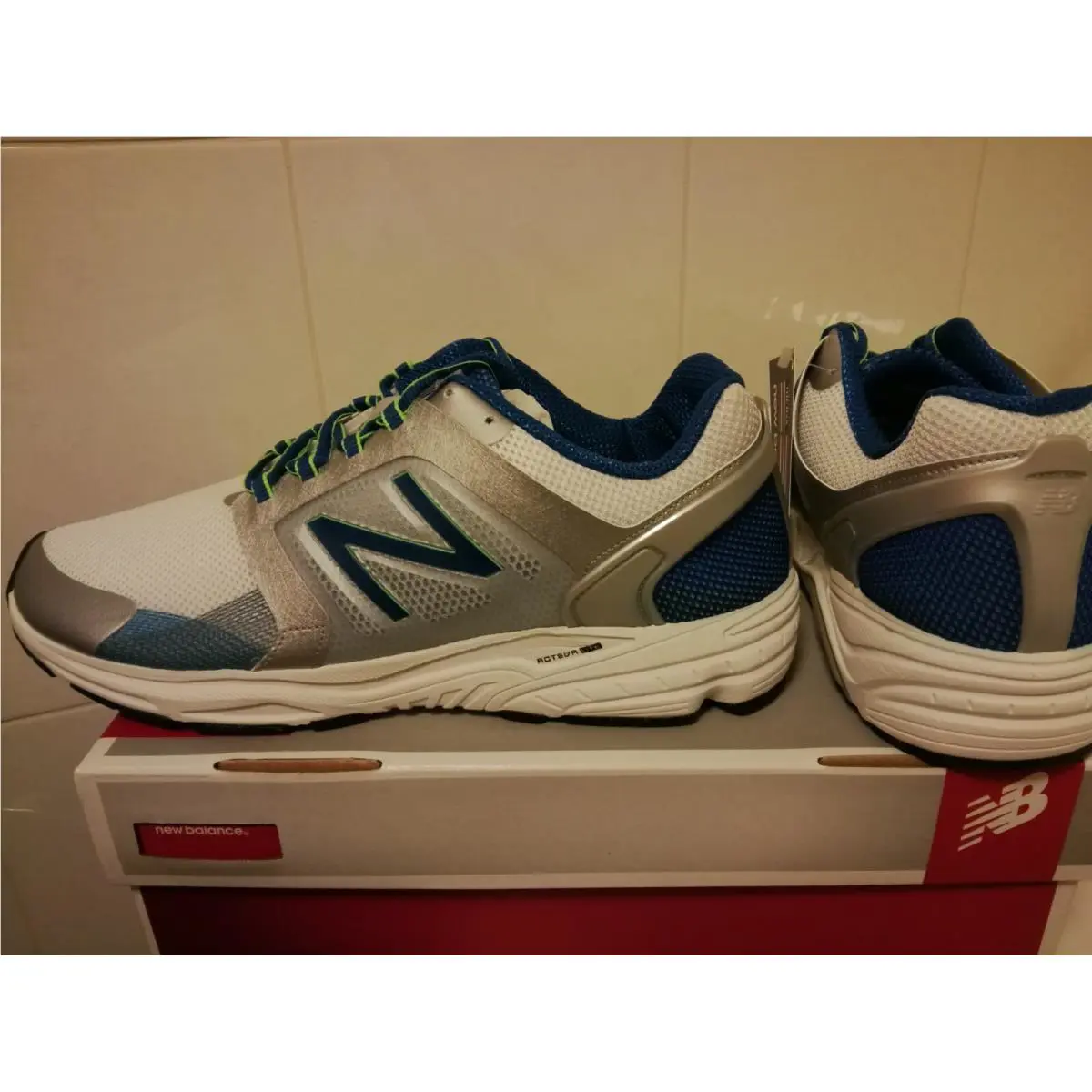 New Balance shoes - Main: White 0