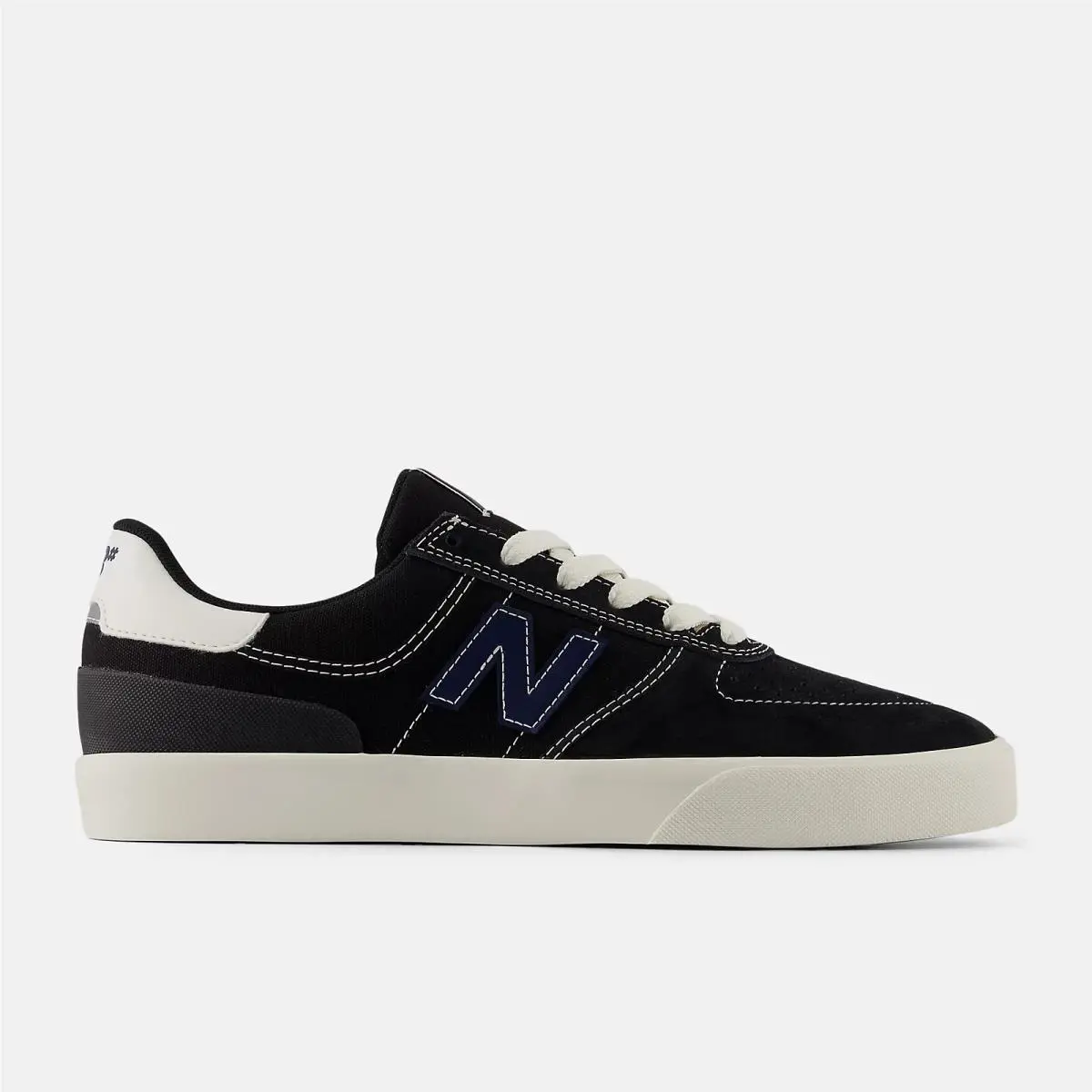 New Balance shoes - Black/White 22