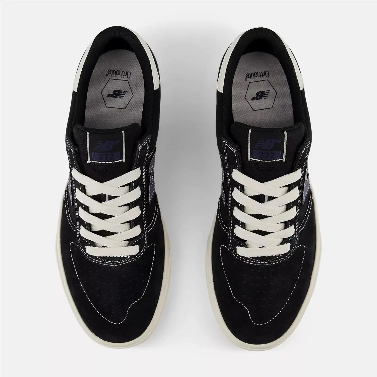 New Balance shoes - Black/White 25