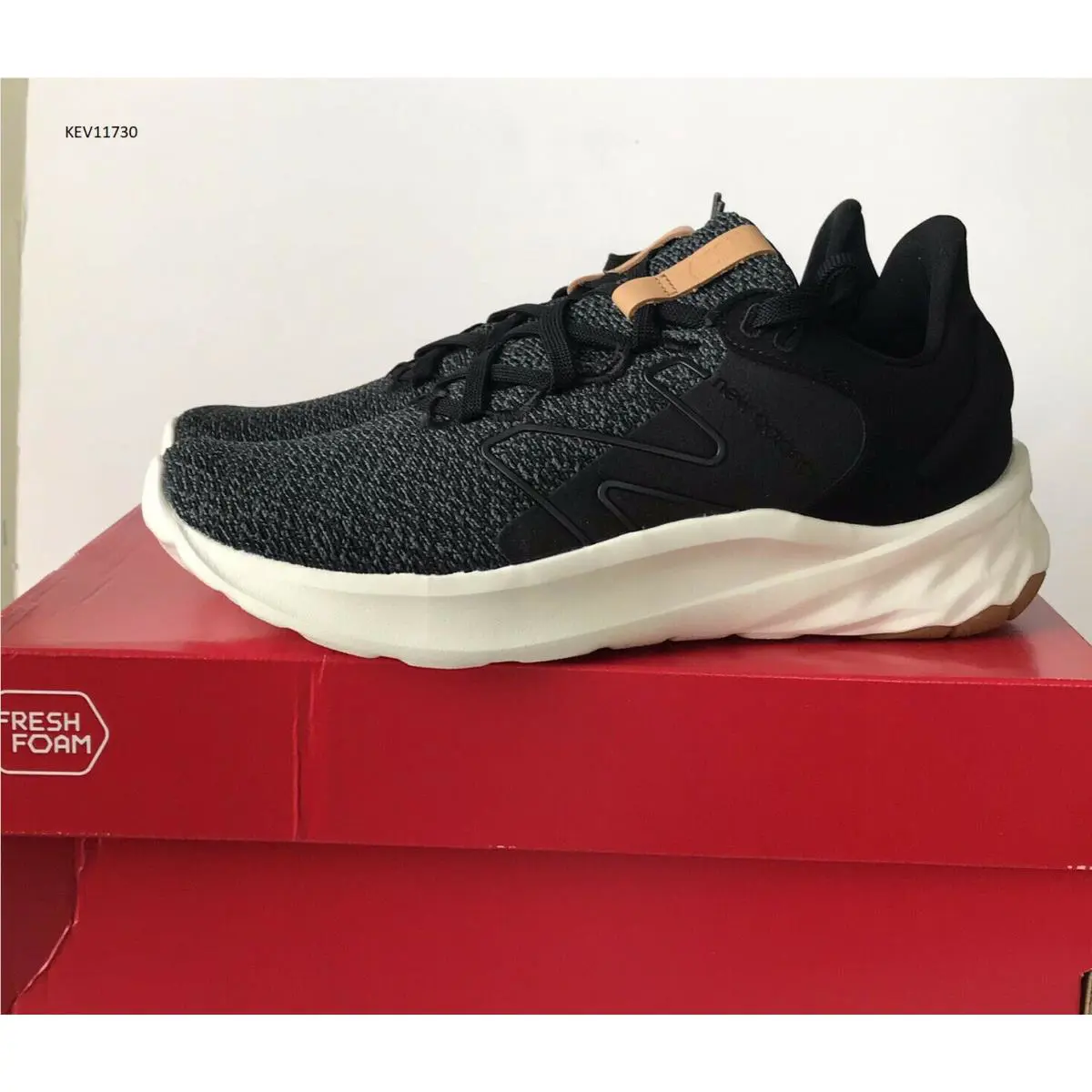 New Balance shoes - New Balance Fresh Foam Roav - MROAVLK2 - Black 3