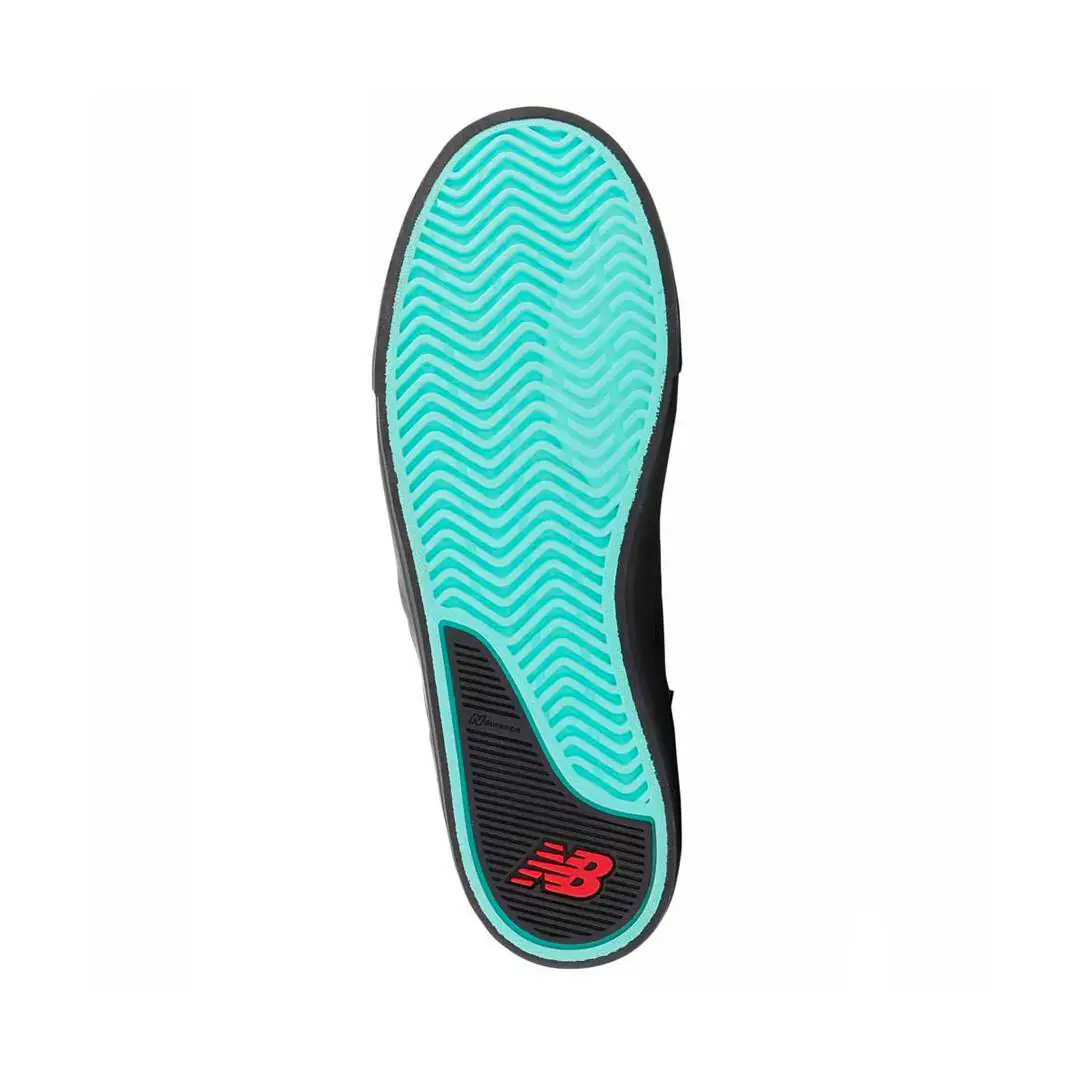 New Balance shoes - Black/Electric Red 4