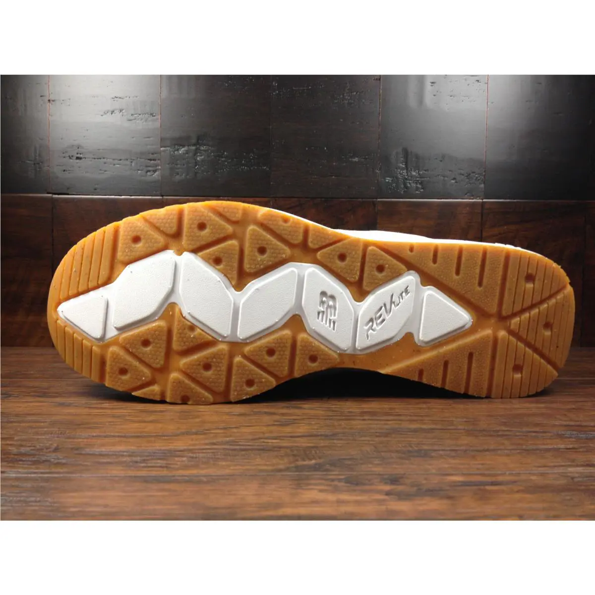 New Balance shoes - New Balance 1550 - ML1550AD - White / Tan 8
