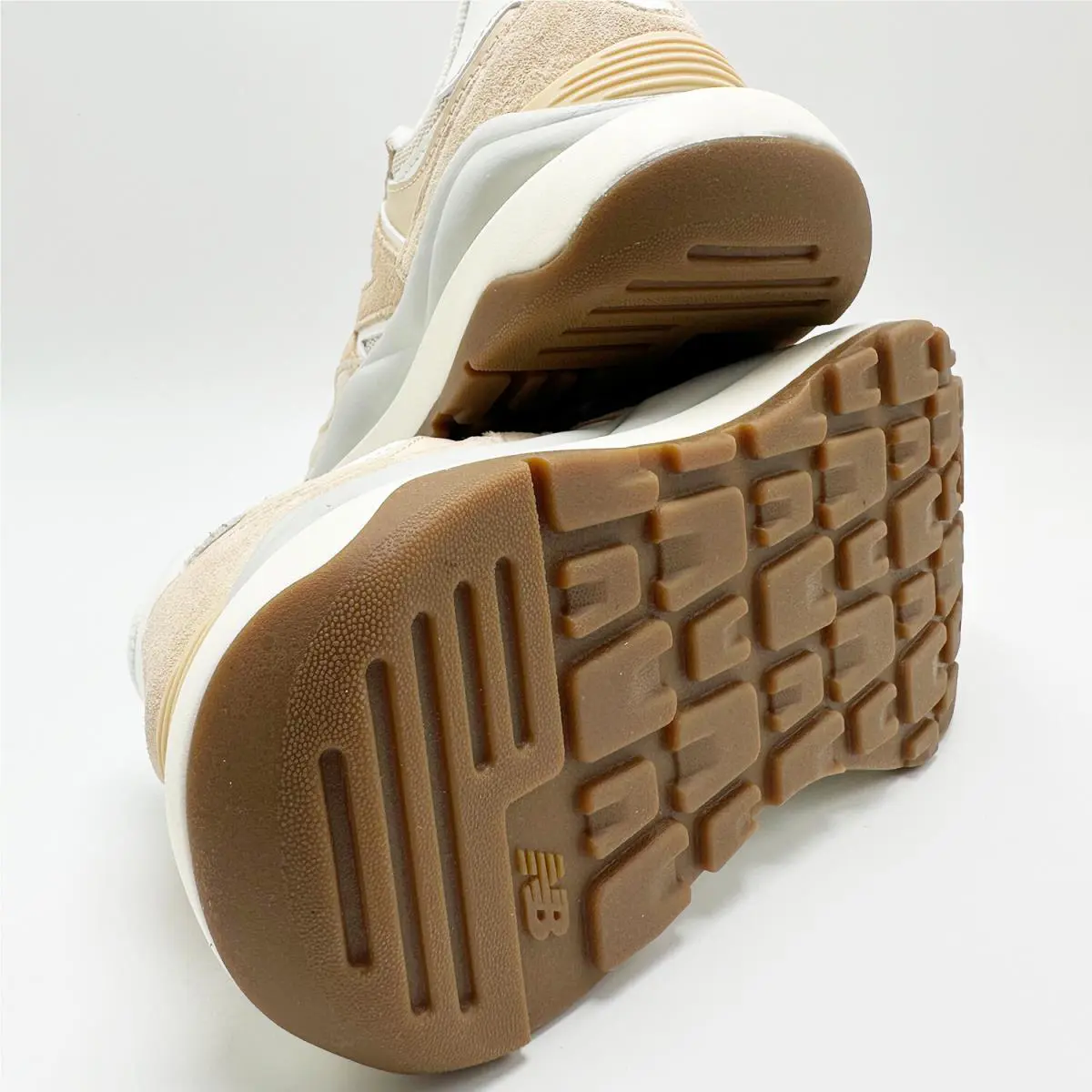 New Balance shoes - New Balance 57/40 - W5740GVC - Beige 2