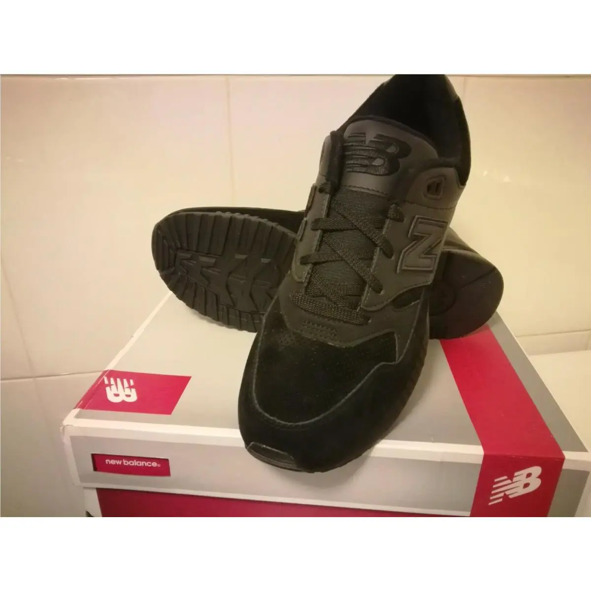 New Balance shoes - Black 1