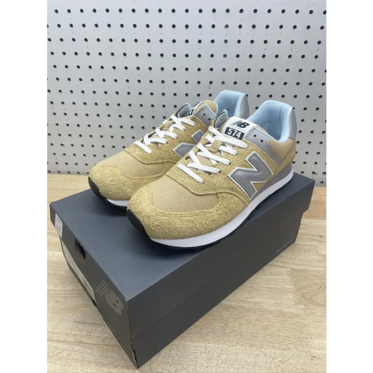 New Balance shoes - New Balance 574 - U574PGW - Yellow 9