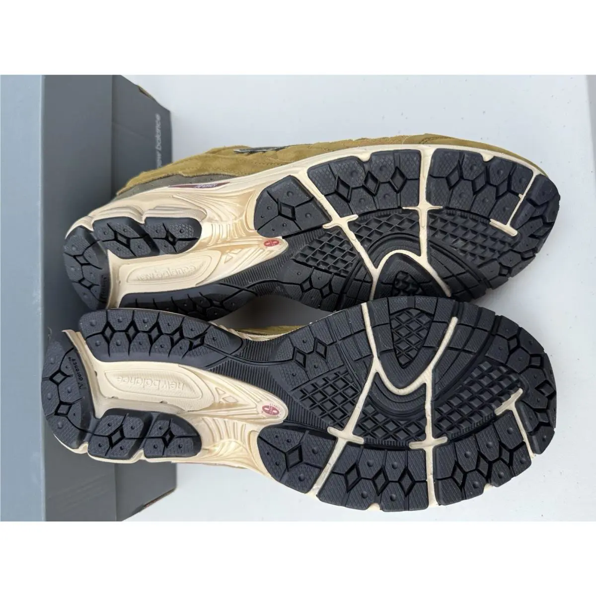 New Balance shoes - New Balance 2002 - M2002RDP - High Desert/Dark Moss/Black 3