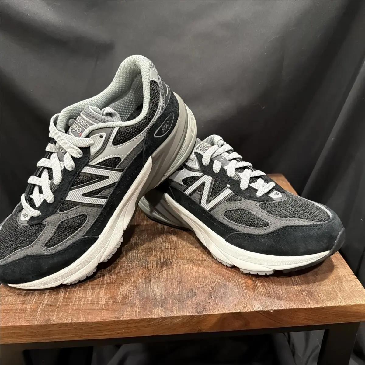 New Balance Fuelcell 990v6 Kids Size 6.5 Black Grey GC990BK6