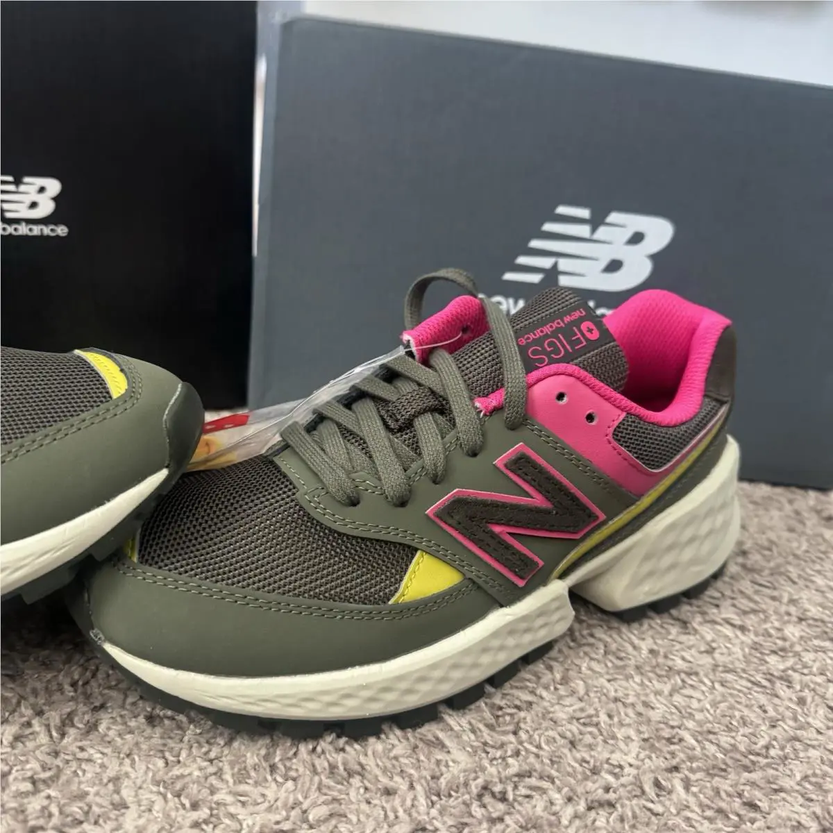 New Balance shoes - New Balance 574 - Green 2