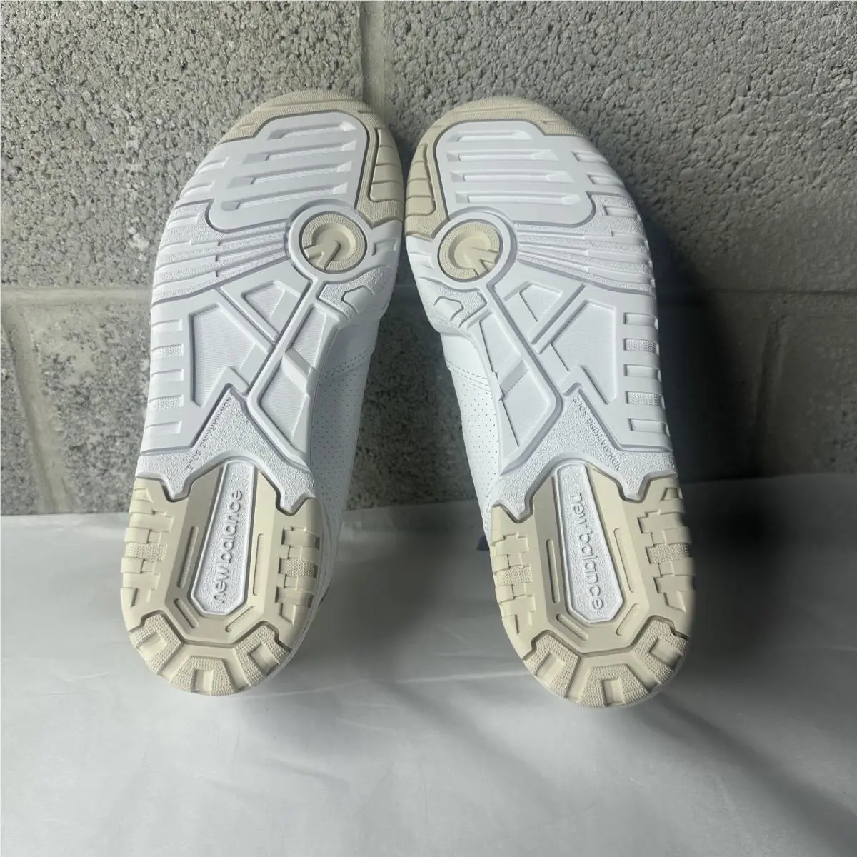 New Balance shoes - New Balance 550 - BBW550BK - White/Beige 3