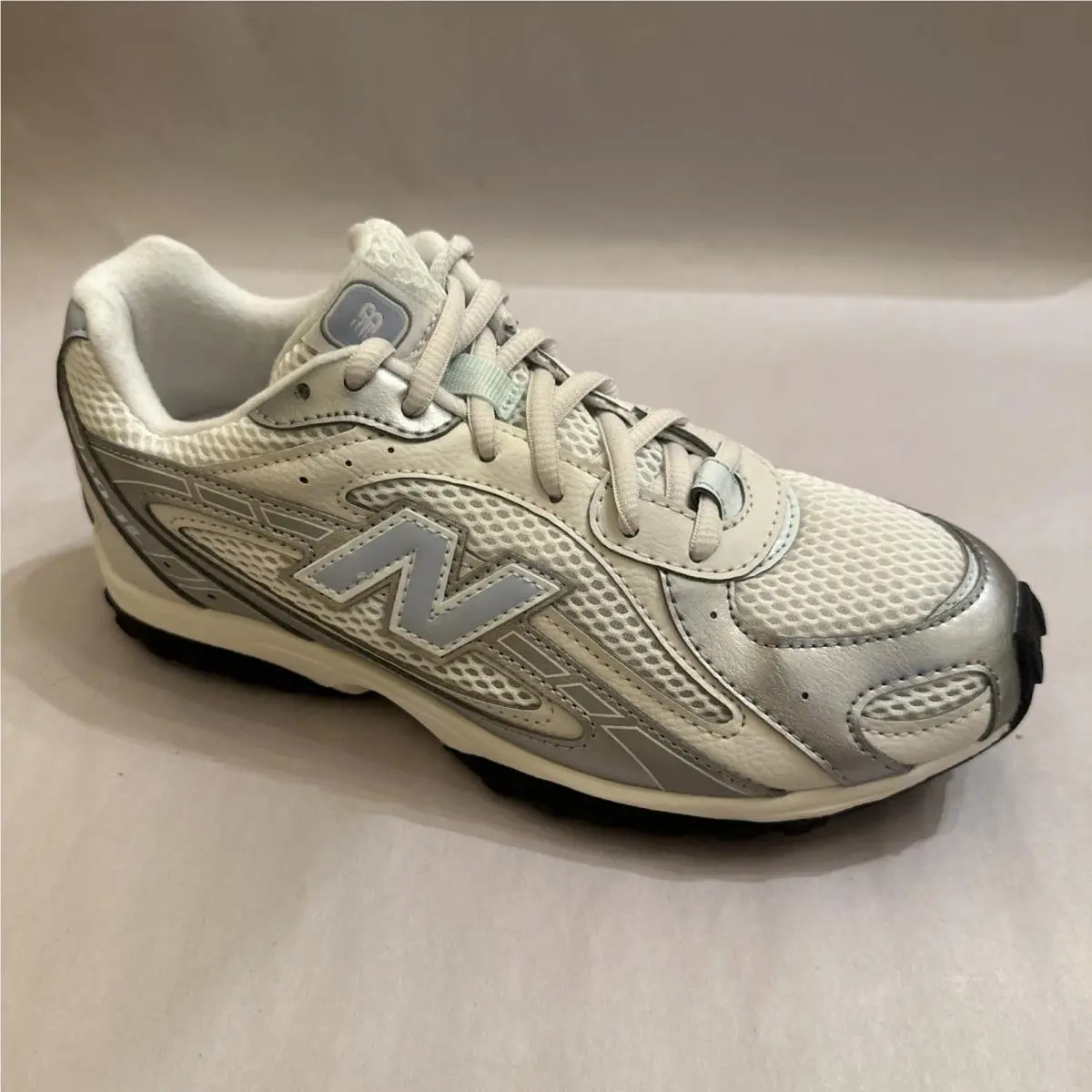 New Balance 204L Sneakers White Blue Unisex Kids Size 4