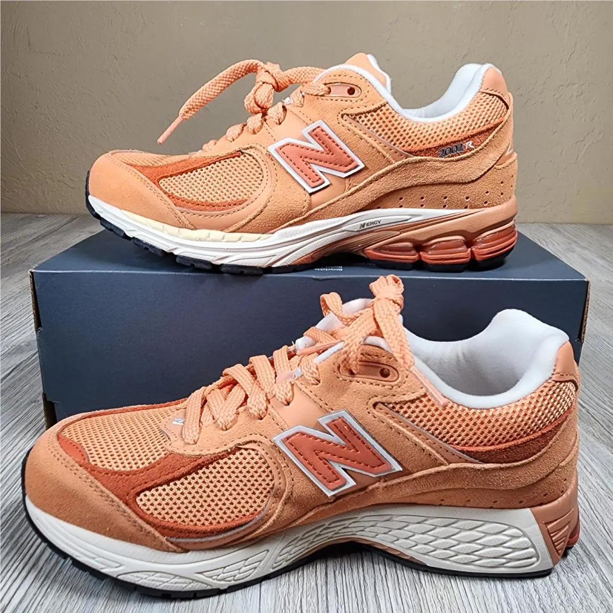 New Balance shoes - New Balance 2002 - M2002RFJ - Orange 0