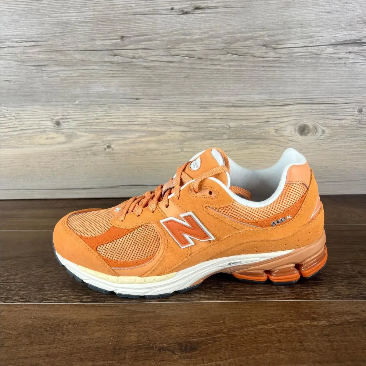 New Balance shoes - New Balance 2002 R - M2002RFJ - Orange 0