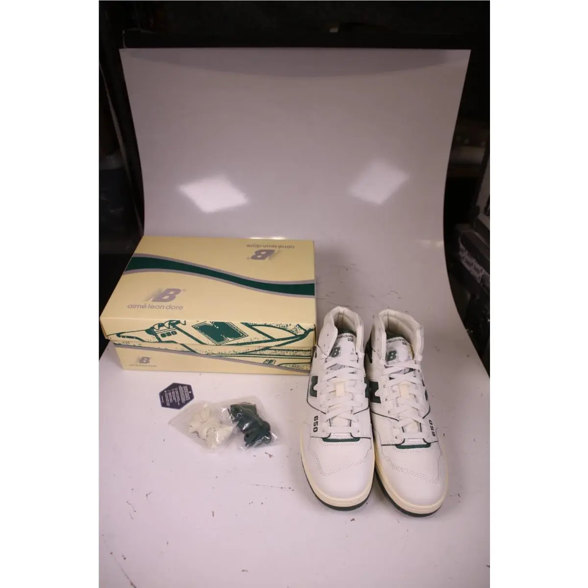 New Balance 650 x Amie Leon Dore Green Sail White BB650RL1 Size 9.5 Men