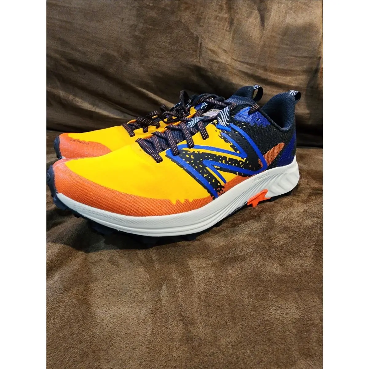 New Balance shoes - New Balance FuelCell Summit - FuelCell Summit - MTUNKNY3 - Sunflower/Black/Infinity Blue (UPC: 195907793909) 0