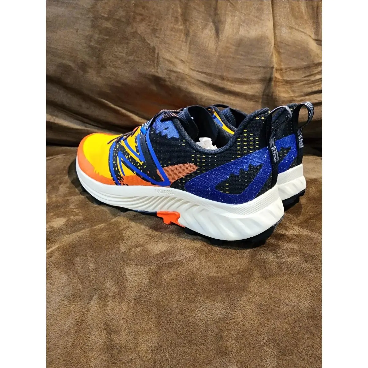 New Balance shoes - New Balance FuelCell Summit - FuelCell Summit - MTUNKNY3 - Sunflower/Black/Infinity Blue (UPC: 195907793909) 1