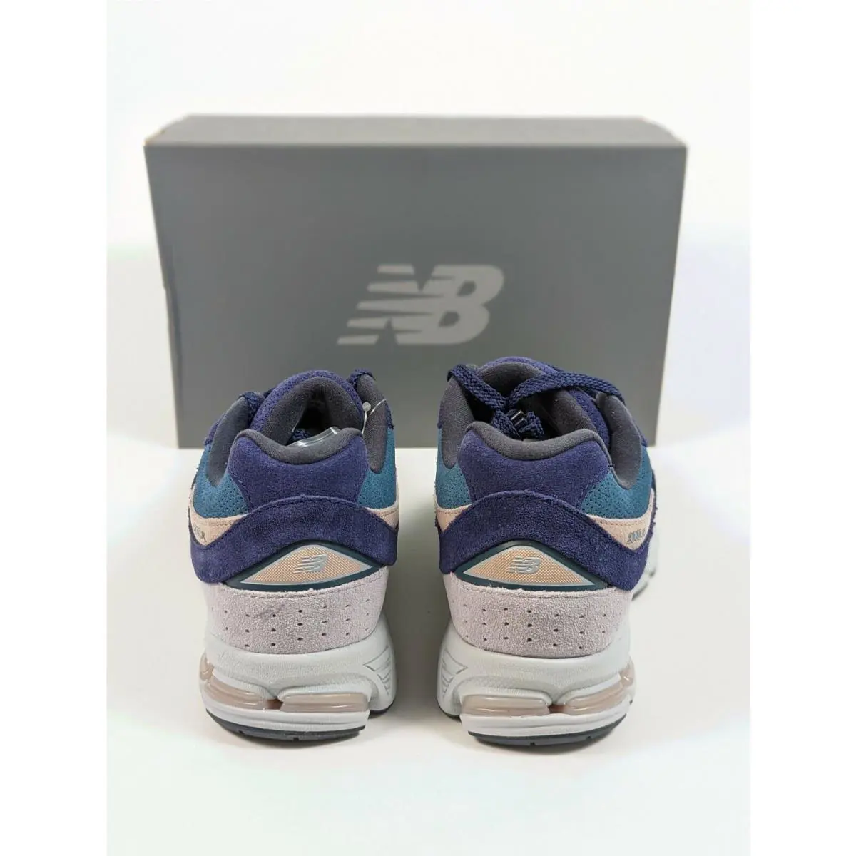 New Balance shoes - NEW BALANCE 2002R J Crew Night Tide - M2002RWC - Blue 2