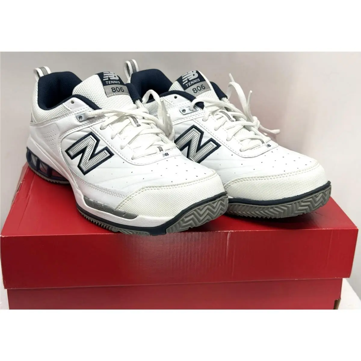 New Balance 806 Leather Tennis Court Shoes Men 8.5 W 2E Women 10 W White Navy - White/Blue