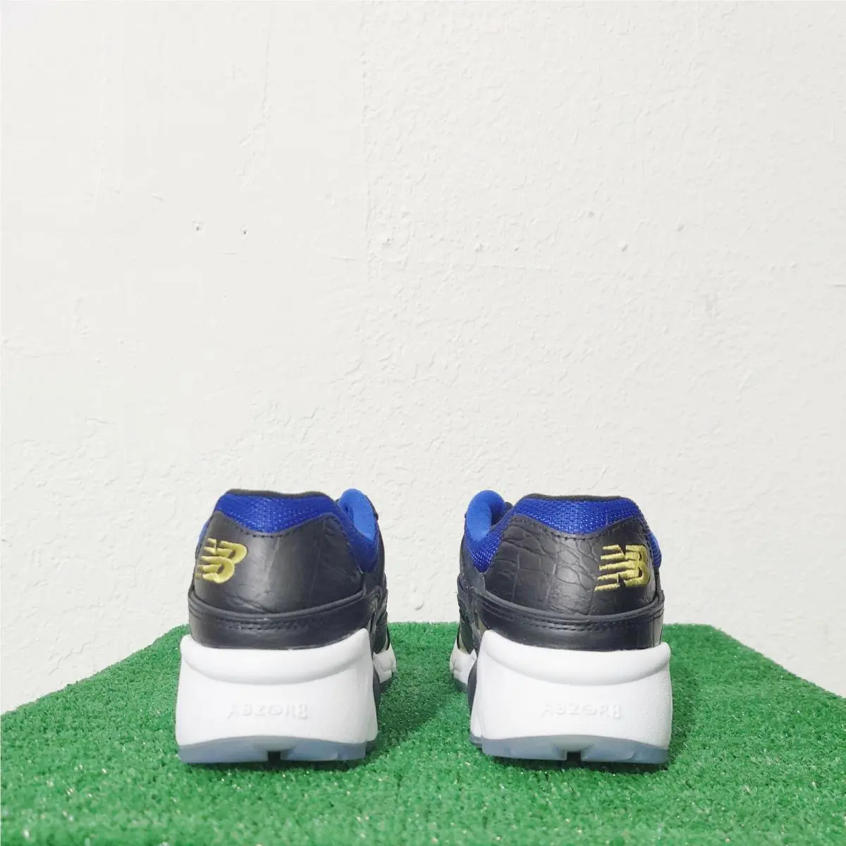 New Balance shoes - New Balance 850 - ML850BWR - Black (UPC: 194768190988) 2