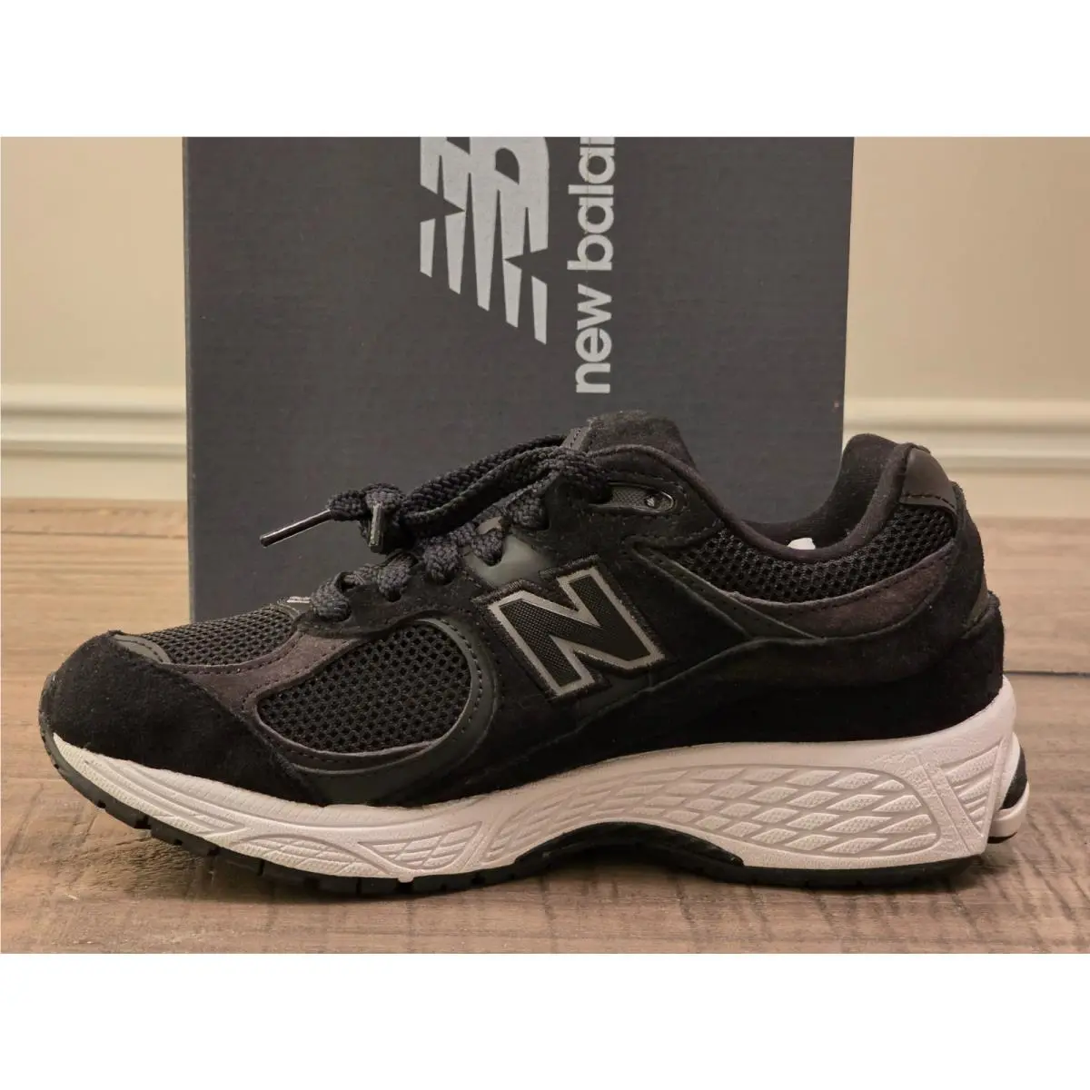 New Balance shoes - New Balance M2002R Classic Sneakers - M2002RBK - Black (UPC: 196432152636) 4