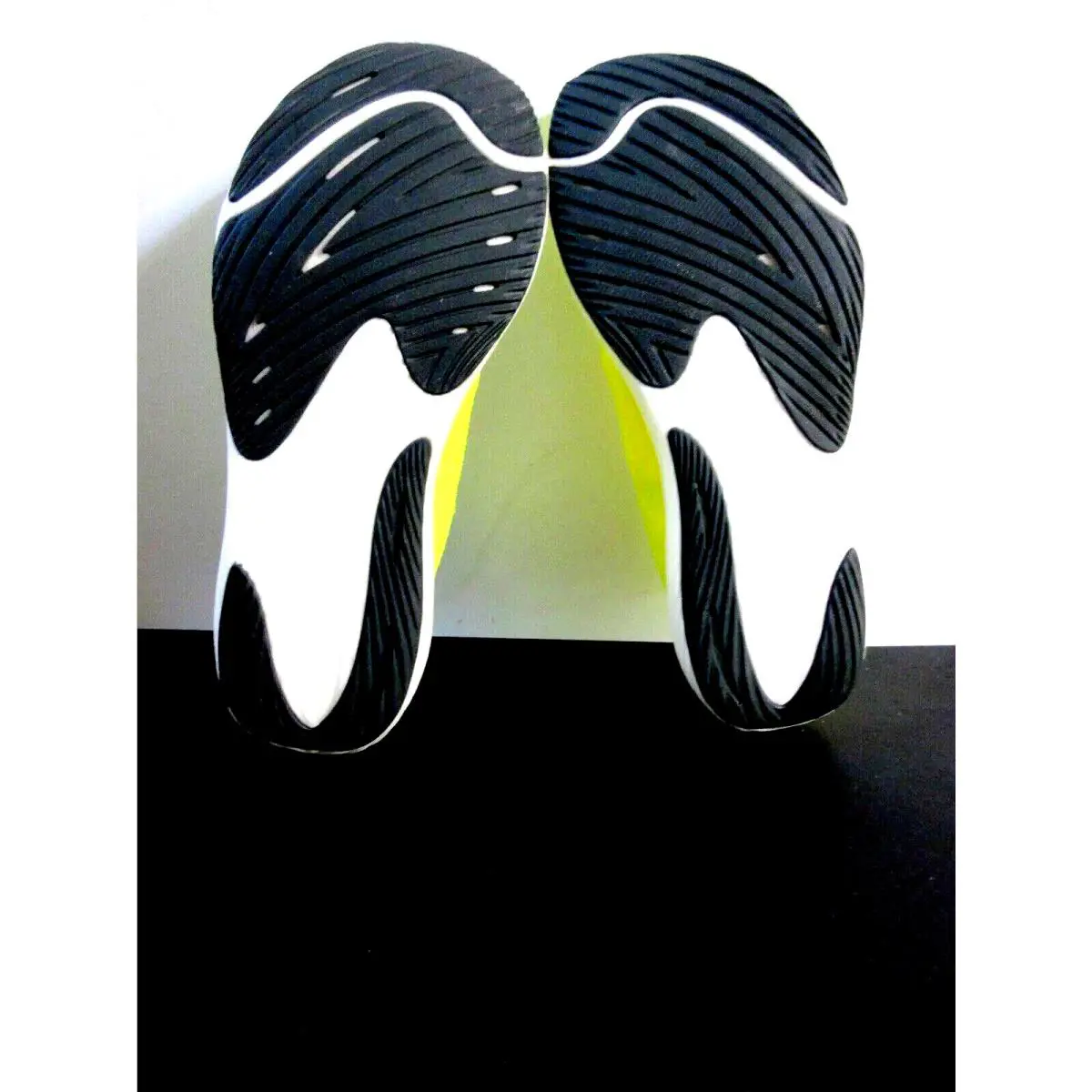 New Balance shoes - New Balance Fuelcell Rebel v3 - MFCXCP3 - Cosmic Pineapple 5