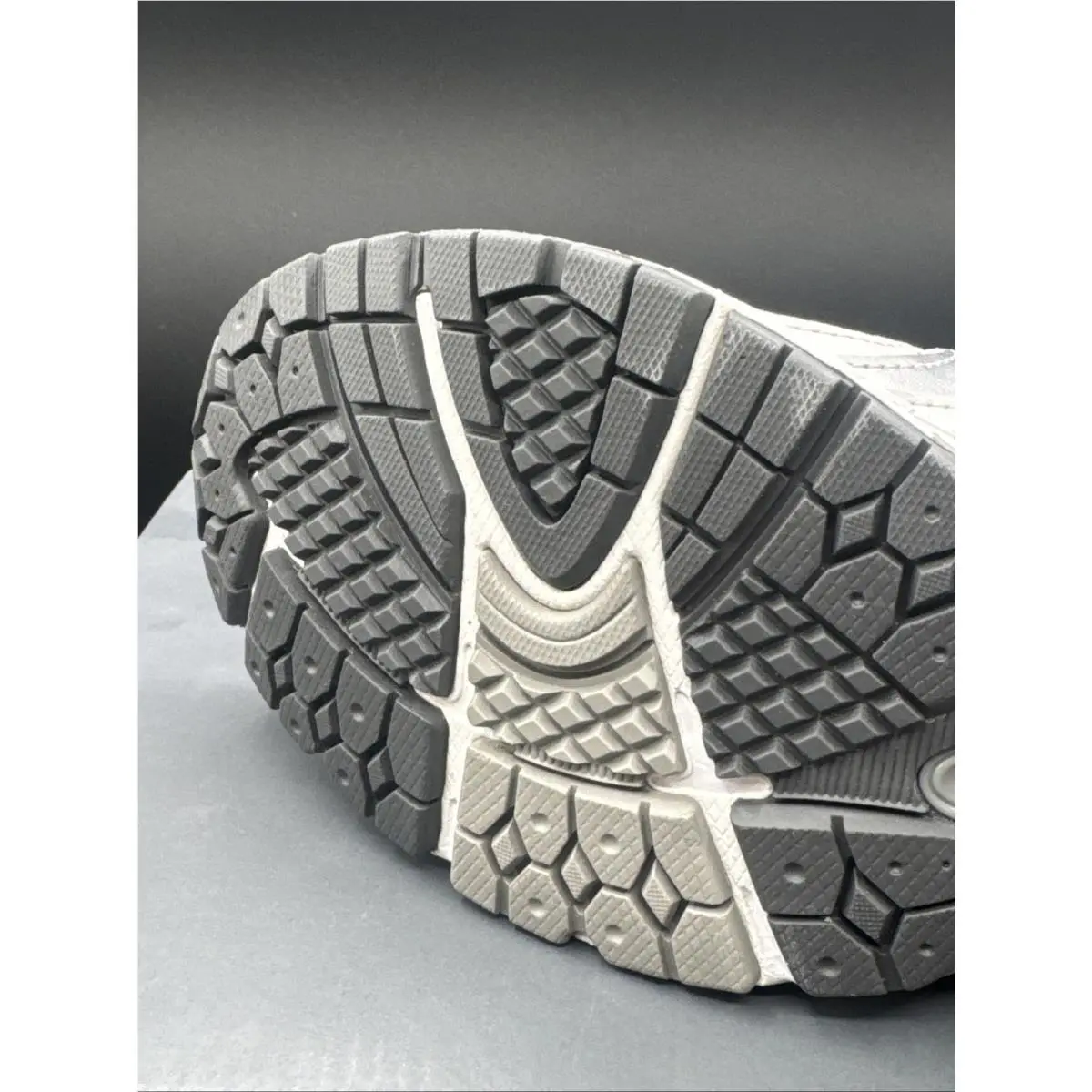 New Balance shoes - New Balance 2002R - M2002RLB - Silver 10