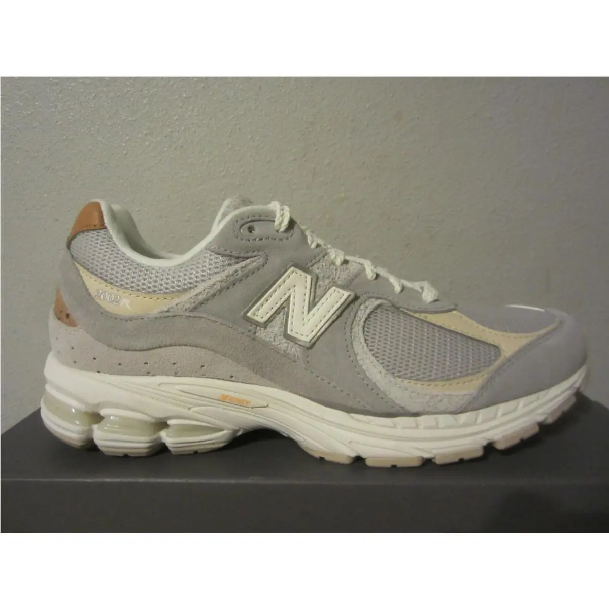 New Balance shoes - New Balance 2002R - M2002RSB - Concrete Grey (UPC: 196432404643) 9