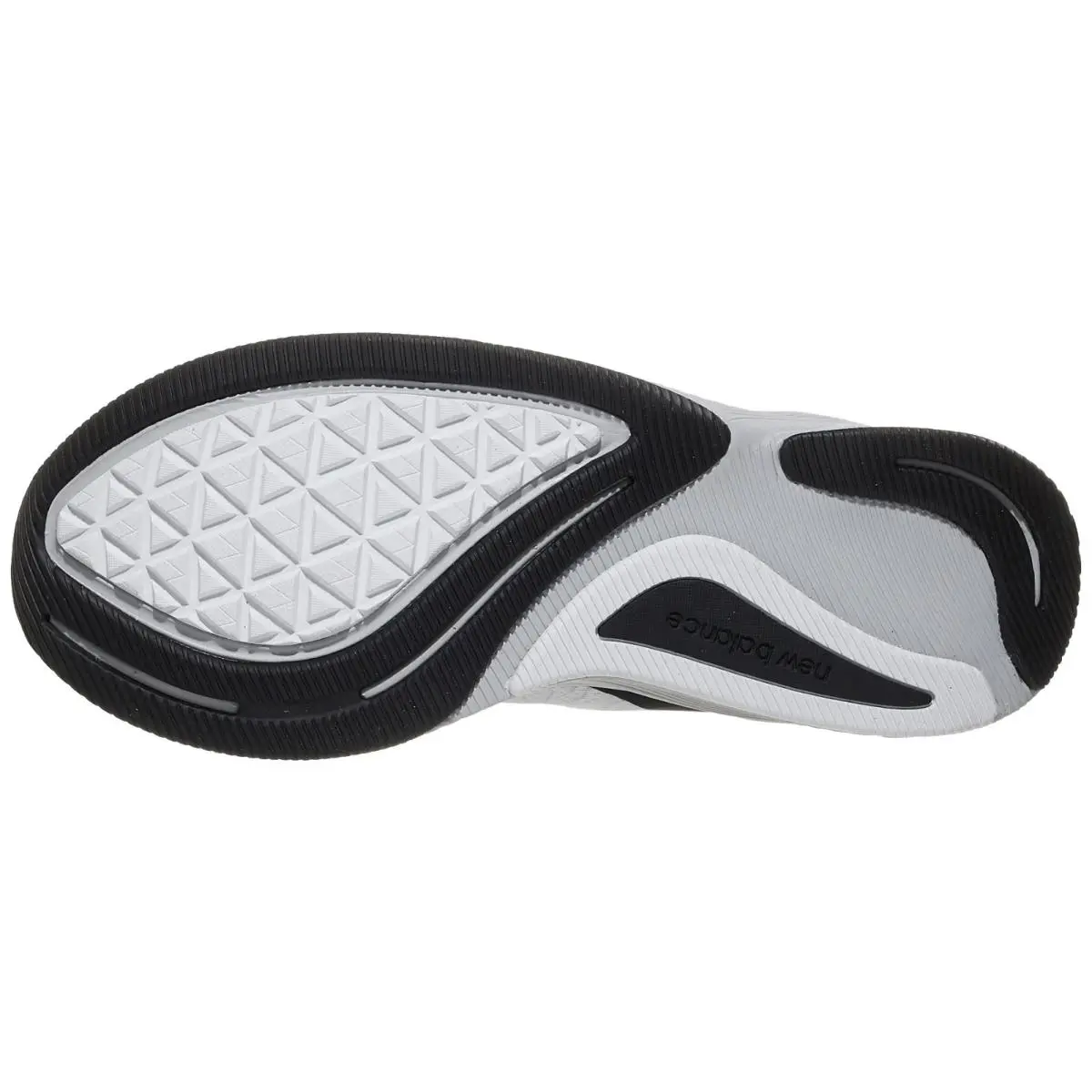 New Balance shoes - Black/white Neo Flame 5