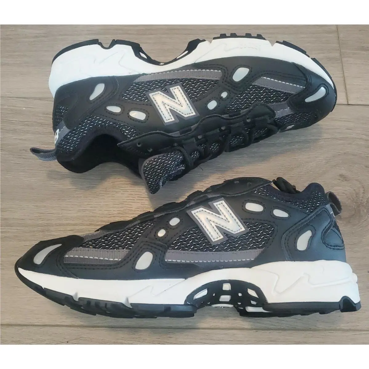 New Balance shoes - New Balance 827 Retro - Retro - ML827AAG - Black (UPC: 194182852394) 0