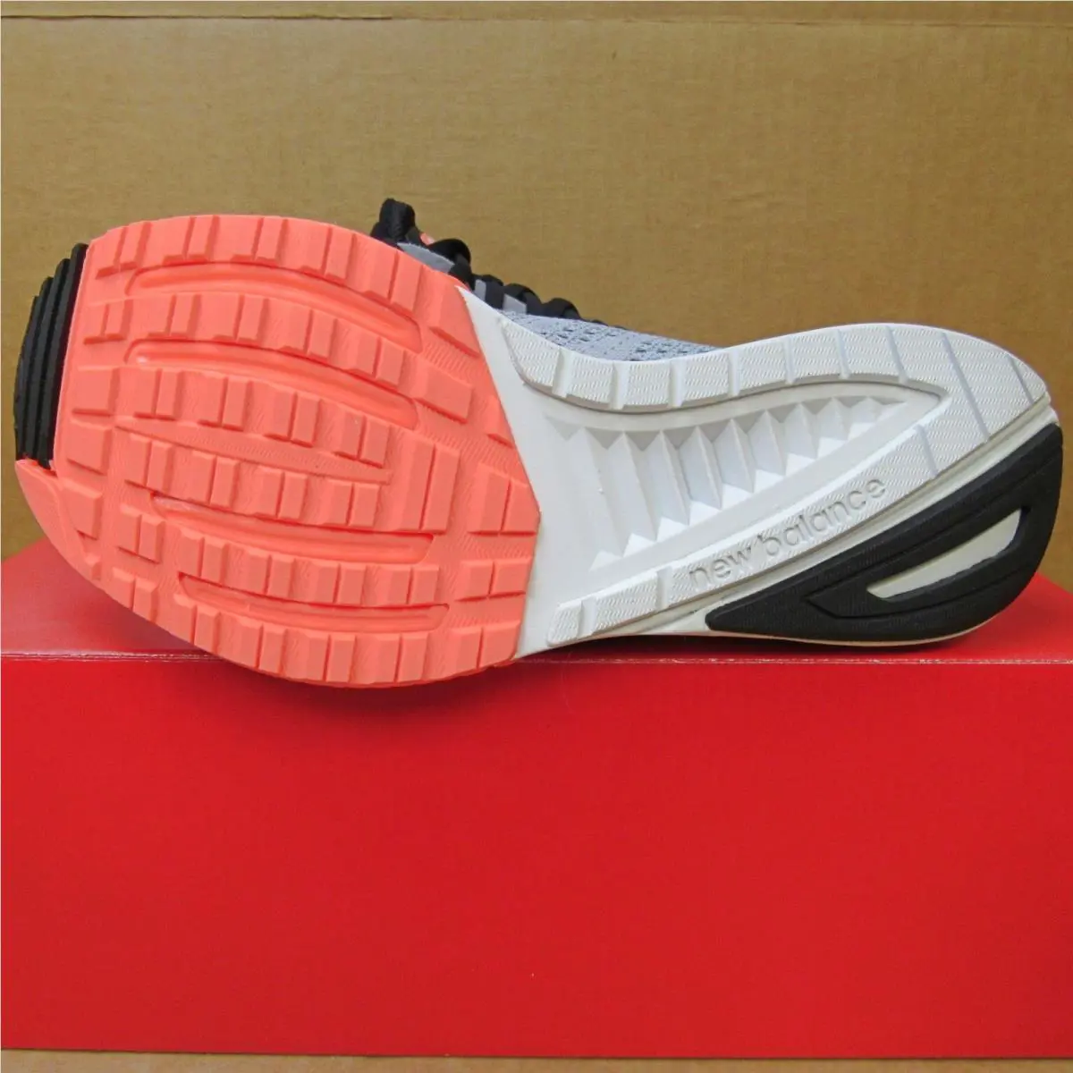 New Balance shoes - FuelCell Impulse - FuelCell Impulse - Light Gray/Black/Peach/White 10