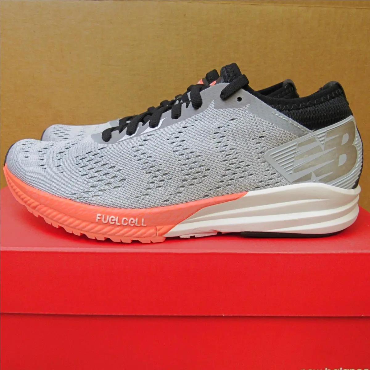 New Balance shoes - FuelCell Impulse - FuelCell Impulse - Light Gray/Black/Peach/White 11