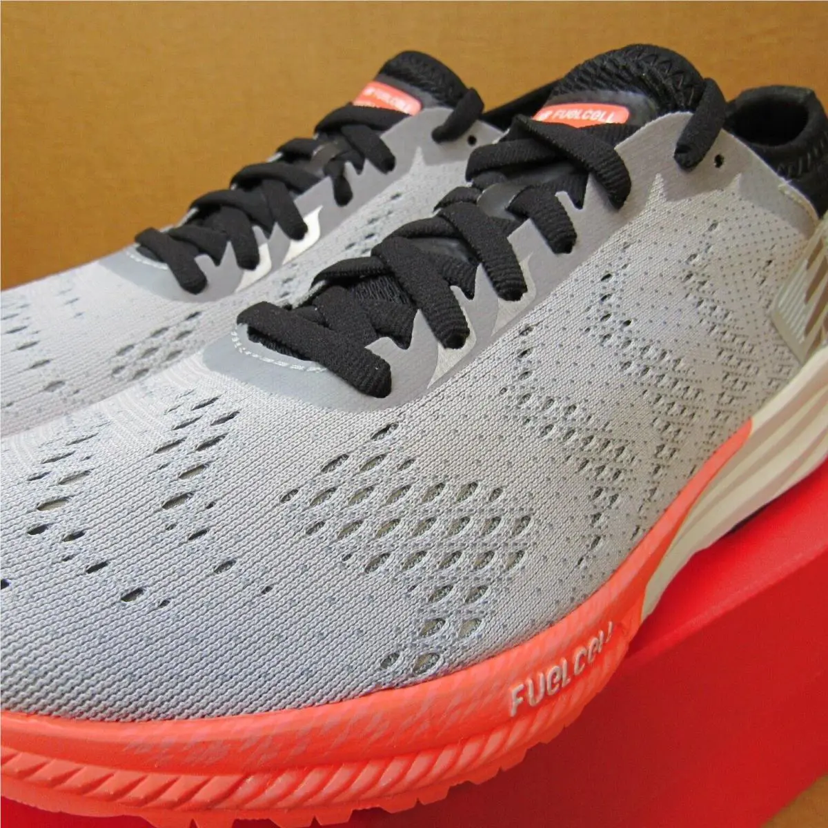 New Balance shoes - FuelCell Impulse - FuelCell Impulse - Light Gray/Black/Peach/White 4