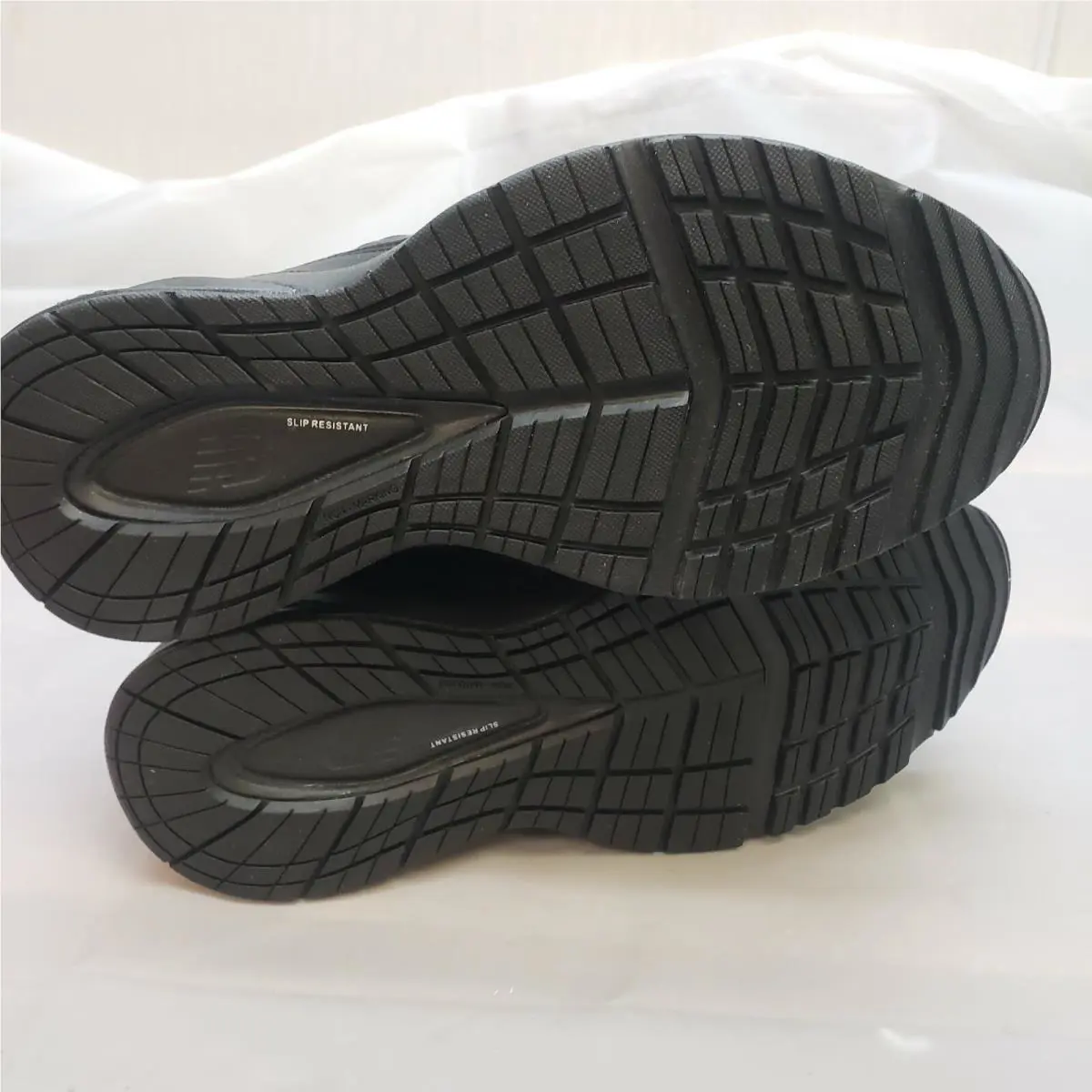 New Balance shoes - New Balance 608 - Black 3