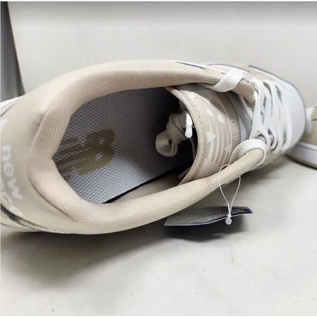 New Balance shoes - Beige 8