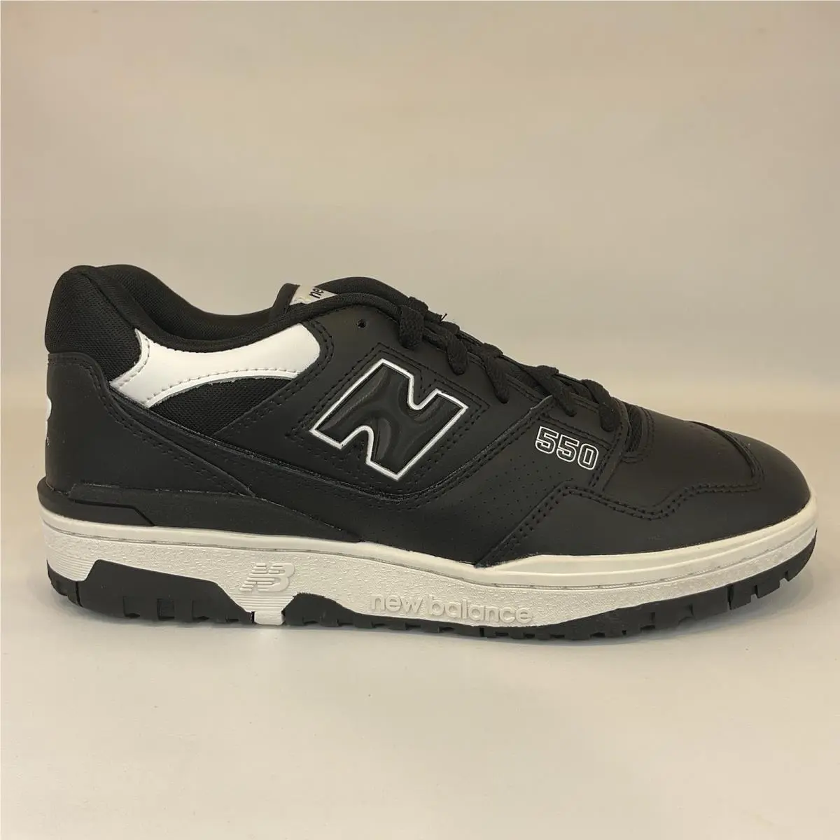 New Balance 550 Black White BB550SV1 Men’s Size 9.5