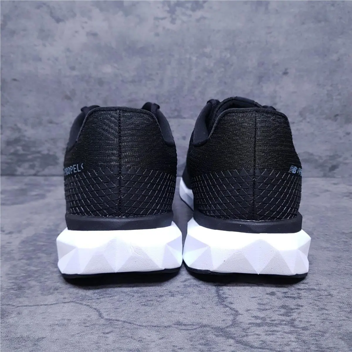 New Balance shoes - New Balance FuelCell Propel - FuelCell Propel - MFCPRLB5 - Black 2